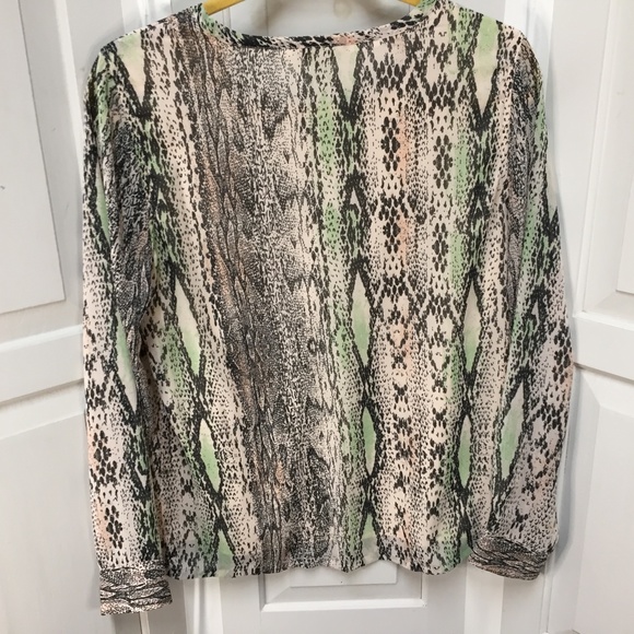 Banana Republic Snake Print Top - Picture 15 of 16